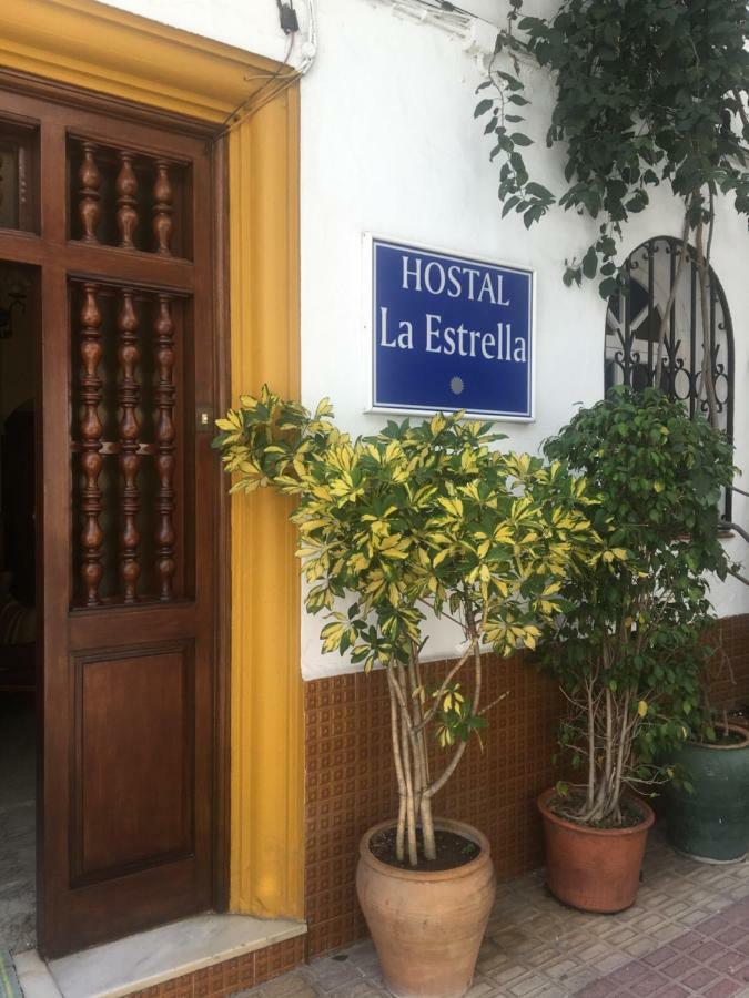 Hostal La Estrella Marbella Exterior photo